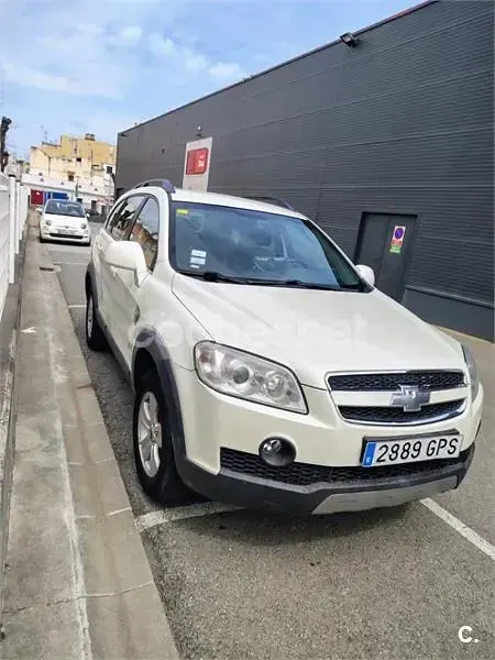 Usado Chevrolet Captiva LS 136 CV (100 kW) 2009 Blanco SUV