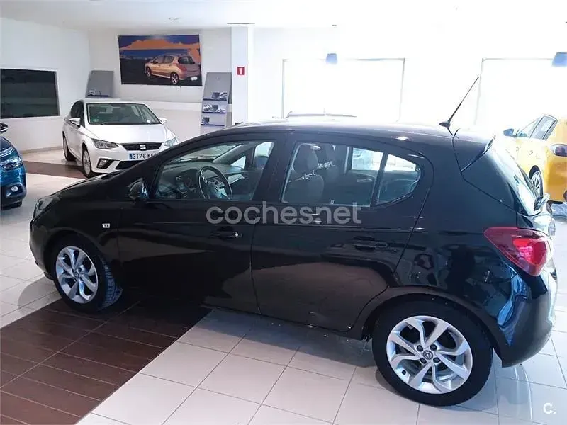 Usado Opel Corsa Selective 90 CV (66 kW) 2017 Azul Utilitario