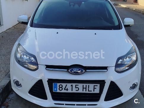 Usado Ford Focus Titanium 125 CV (91 kW) 2012 Blanco Berlina
