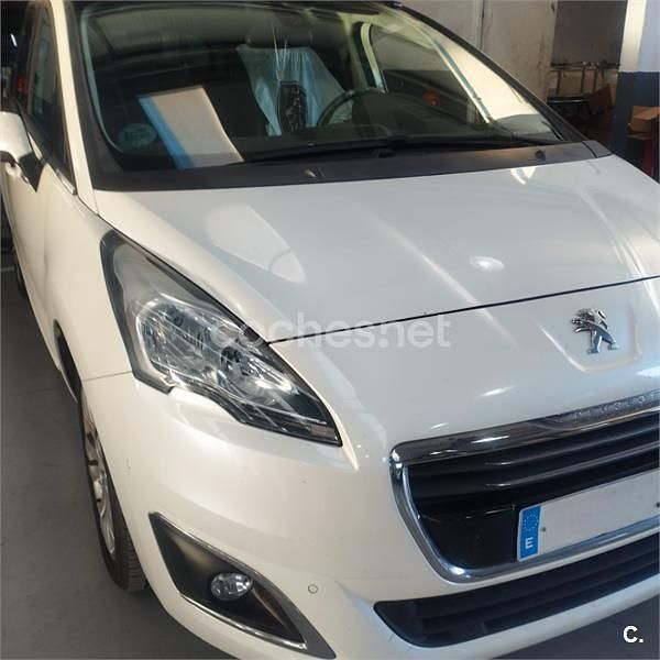 Blanco Usado 2016 Peugeot 5008 Allure Monovolumen | 12.490 € (Caro) - Imagen 1/4