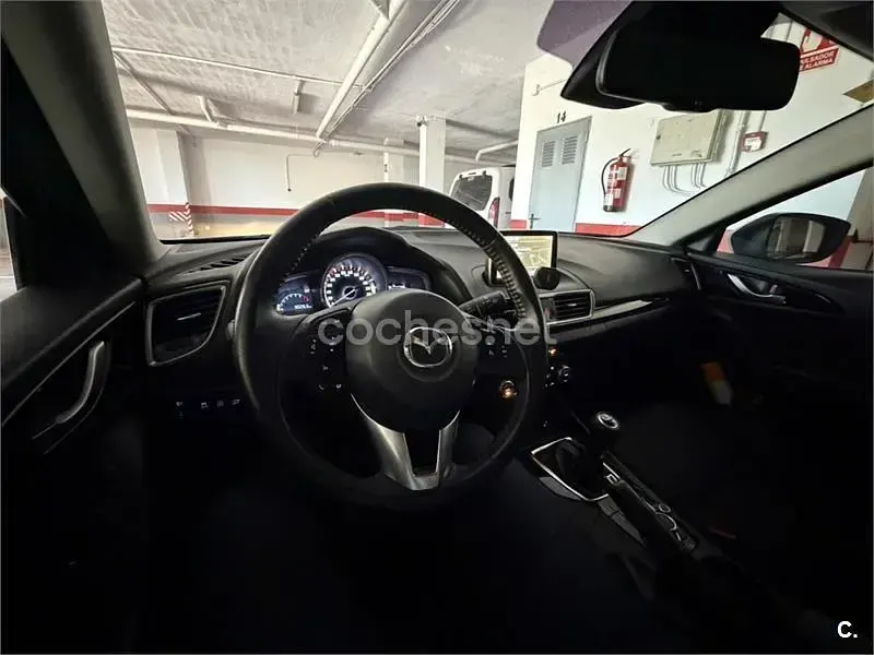 Usado Mazda 3 120 CV (88 kW) 2016 Blanco Berlina