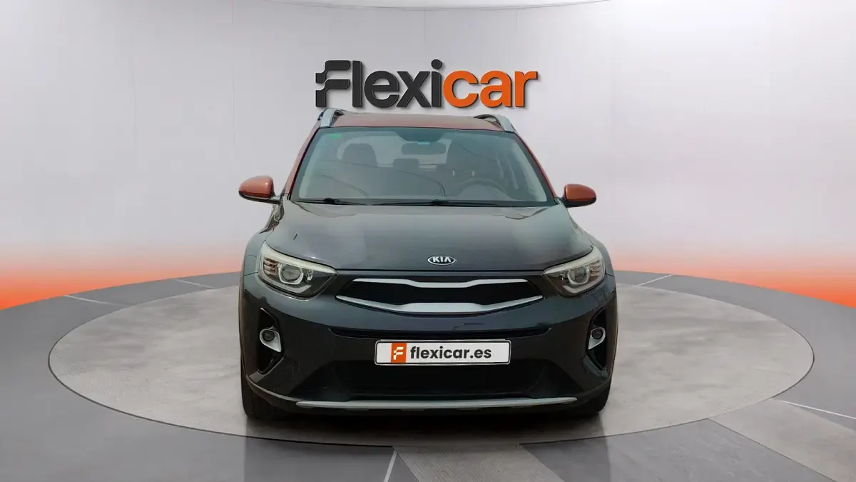 Usado Kia Stonic 120 CV (88 kW) 2018 Negro SUV