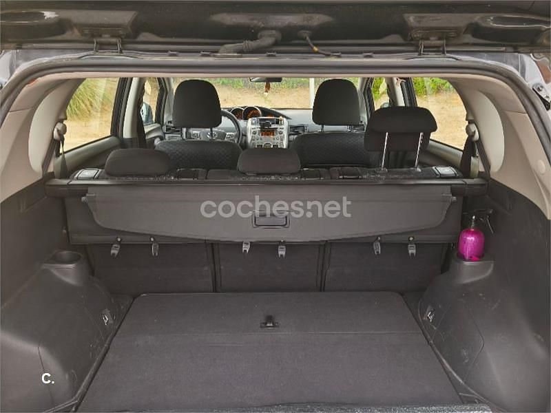 Usado Toyota Verso Active 126 CV (92 kW) 2010 Negro Monovolumen