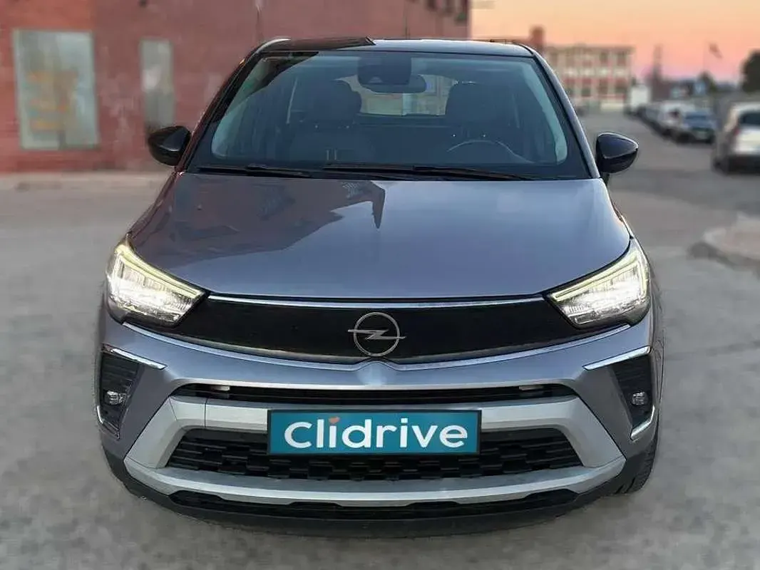 Usado Opel Crossland GS Line 110 CV (80 kW) 2021 Gris SUV