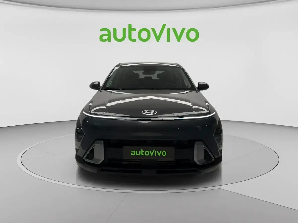 Nuevo Hyundai Kona 100 CV (73 kW) 2025 Gris SUV