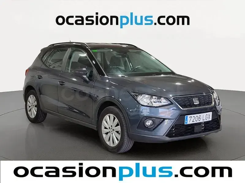 Usado Seat Arona Ecomotive 115 CV (84 kW) 2020 Gris SUV