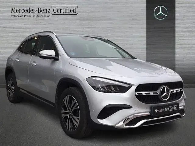 Usado Mercedes GLA250 Progressive 163 CV (119 kW) 2023 SUV