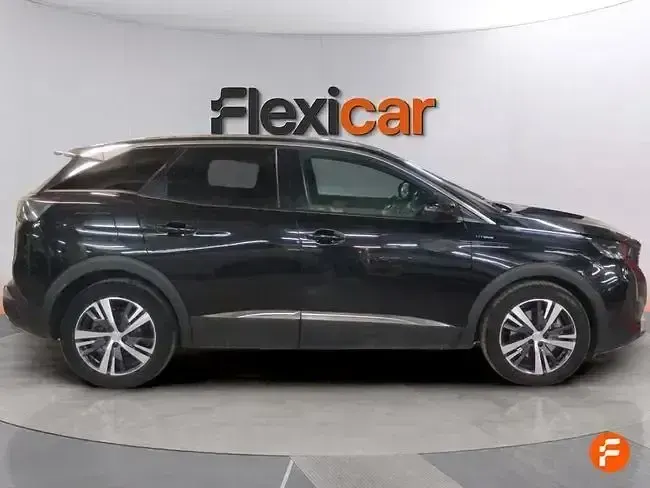Usado Peugeot 3008 Allure 180 CV (132 kW) 2023 Negro SUV