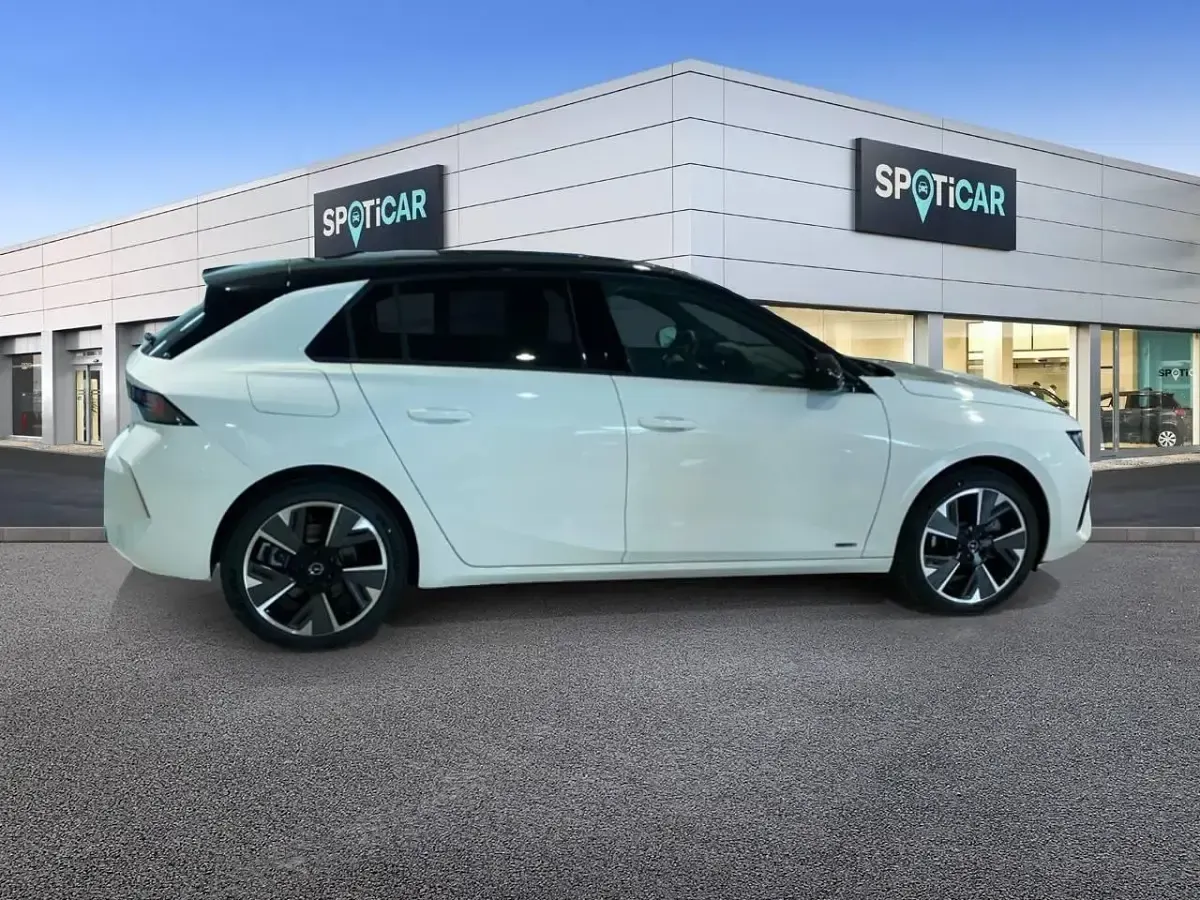 Usado Opel Astra 114 kW (156 CV) 2023 Blanco Utilitario
