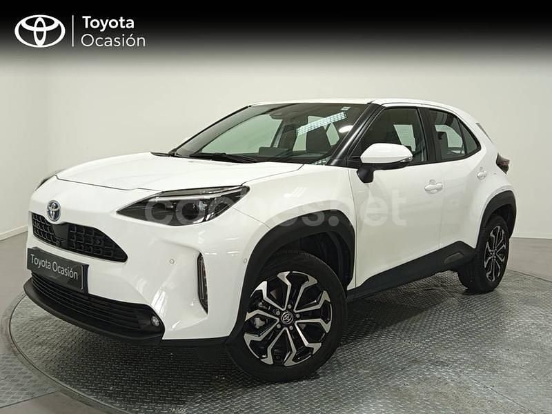 Blanco Usado 2022 Toyota Yaris Hybrid Active SUV | 22.990 € (Precio justo) - Imagen 1/4