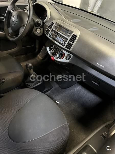 Usado Nissan Micra Visia 65 CV (47 kW) 2005 Negro Berlina