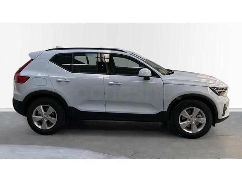 Nuevo Volvo XC40 163 CV (119 kW) 2025 Azul SUV