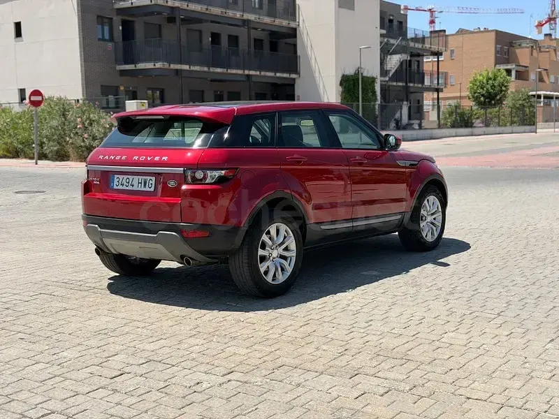 Usado Land Rover Range Rover evoque Prestige 190 CV (139 kW) 2014 Granate SUV