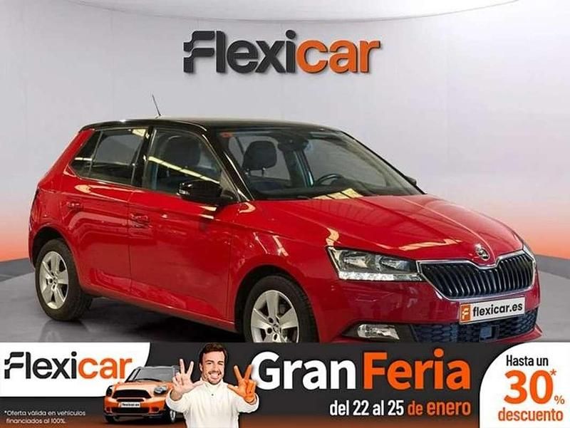 Rojo Usado 2018 Skoda Fabia Ambition Utilitario | 8990 € (Buen precio) - Imagen 1/4
