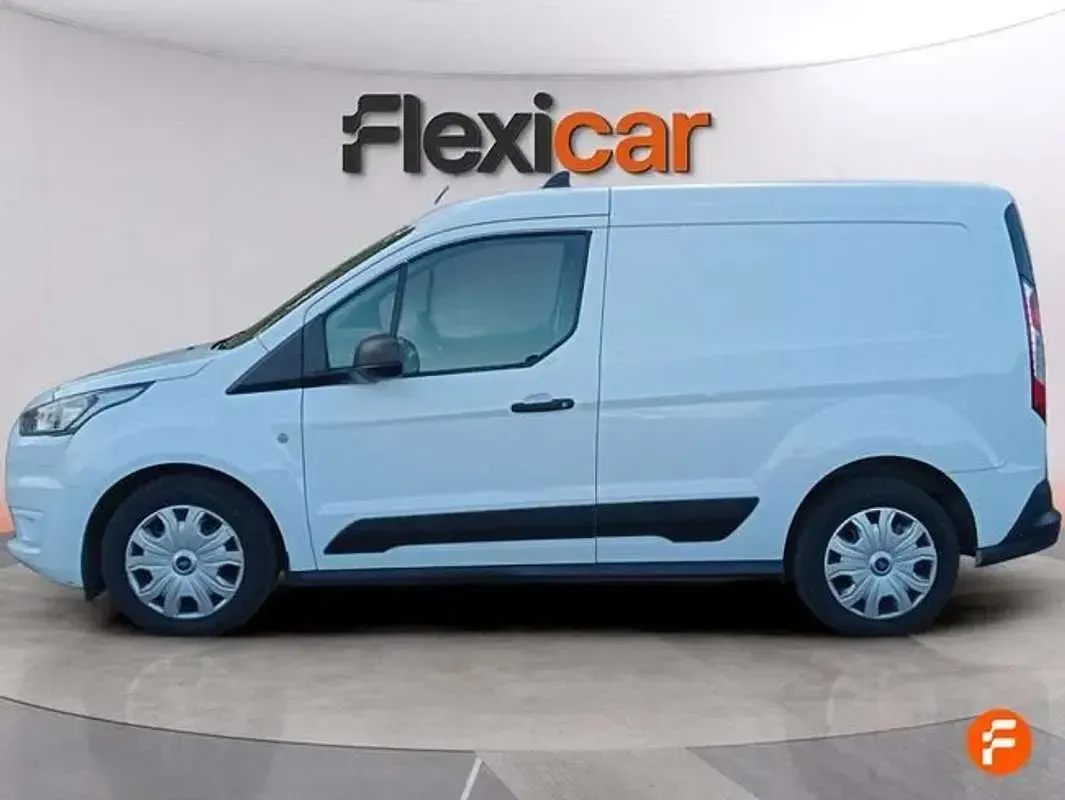 Usado Ford Transit 101 CV (74 kW) 2022 Blanco Familiar