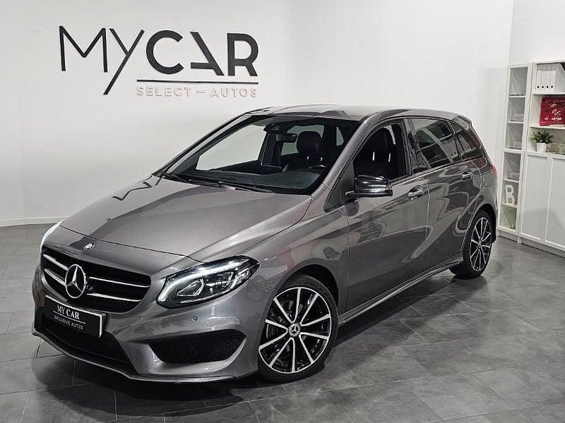 Usado Mercedes B180 AMG line 109 CV (80 kW) 2016 Gris / plata Monovolumen