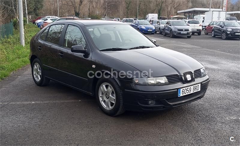 Negro Usado 2001 Seat Leon Sport Berlina | 4400 € (Caro) - Imagen 1/4