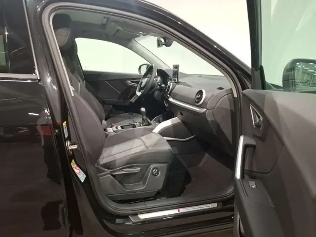 Usado Audi Q2 S-Line 116 CV (85 kW) 2026 Negro SUV