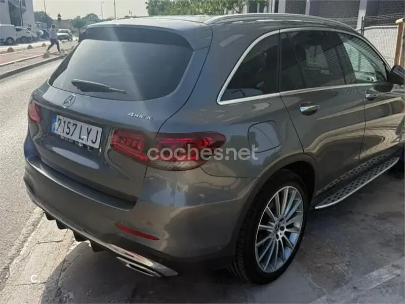 Usado Mercedes GLC200 163 CV (119 kW) 2022 Gris / plata SUV