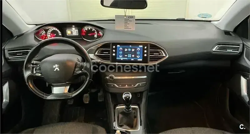 Usado Peugeot 308 Style 100 CV (73 kW) 2020 Azul Berlina