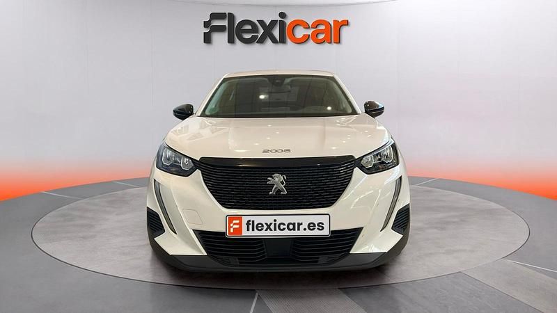 Usado Peugeot 2008 Active 110 CV (80 kW) 2021 Blanco SUV