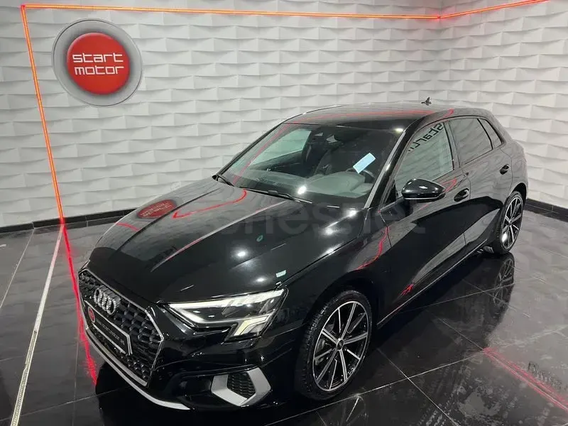 Usado Audi A3 116 CV (85 kW) 2022 Negro Berlina