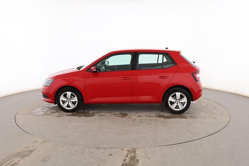 Usado Skoda Fabia Ambition 95 CV (69 kW) 2018 Rojo Berlina