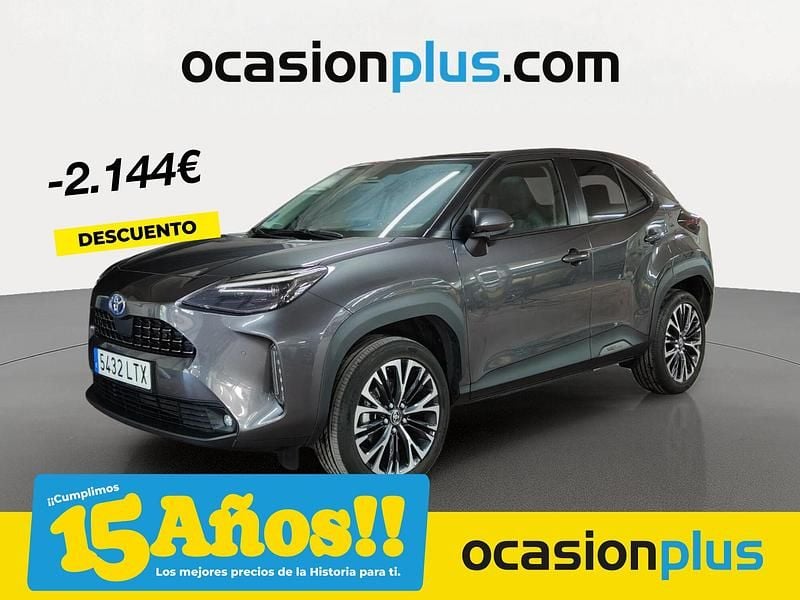 Gris Usado 2021 Toyota Yaris Hybrid Plus Recogida | 23.590 € (Precio justo) - Imagen 1/4