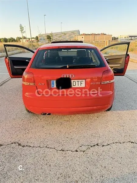 Usado Audi A3 Ambition 140 CV (102 kW) 2005 Rojo Utilitario