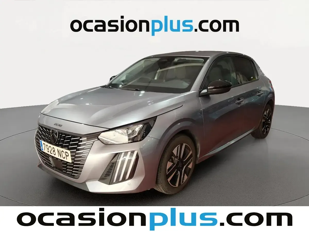 Usado Peugeot 208 Allure 100 CV (73 kW) 2025 Gris Utilitario