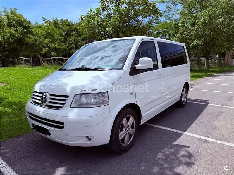 Usado VW Multivan Comfortline 140 CV (102 kW) 2009 Blanco Monovolumen