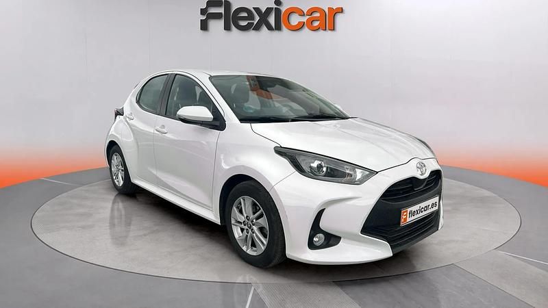 Usado Toyota Yaris Edition 125 CV (91 kW) 2024 Blanco Utilitario