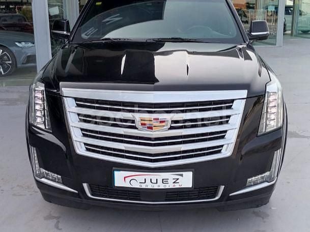 Negro Usado 2016 Cadillac Escalade SUV | 49.999 € (Precio justo) - Imagen 1/4