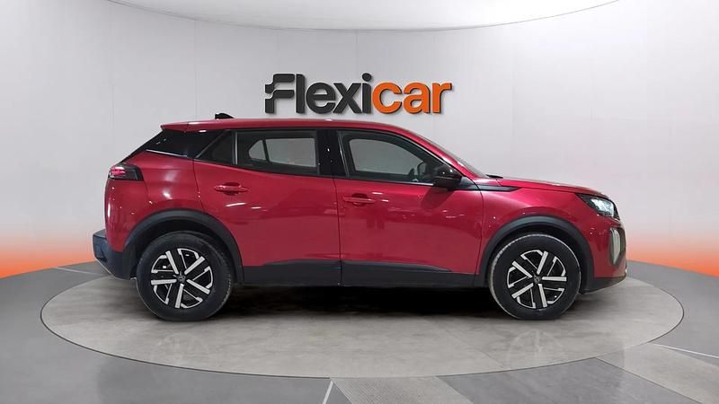 Usado Peugeot 2008 Active 101 CV (74 kW) 2023 Rojo SUV