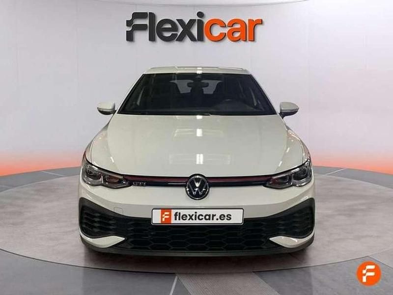 Usado VW Golf VIII GTI 300 CV (220 kW) 2022 Blanco Utilitario