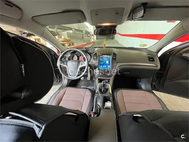 Usado Opel Insignia Cosmo 130 CV (95 kW) 2011 Gris / plata Berlina