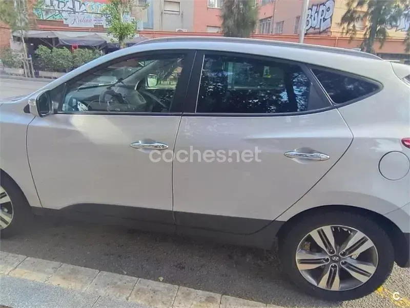 Usado Hyundai ix35 136 CV (100 kW) 2014 Gris / plata SUV