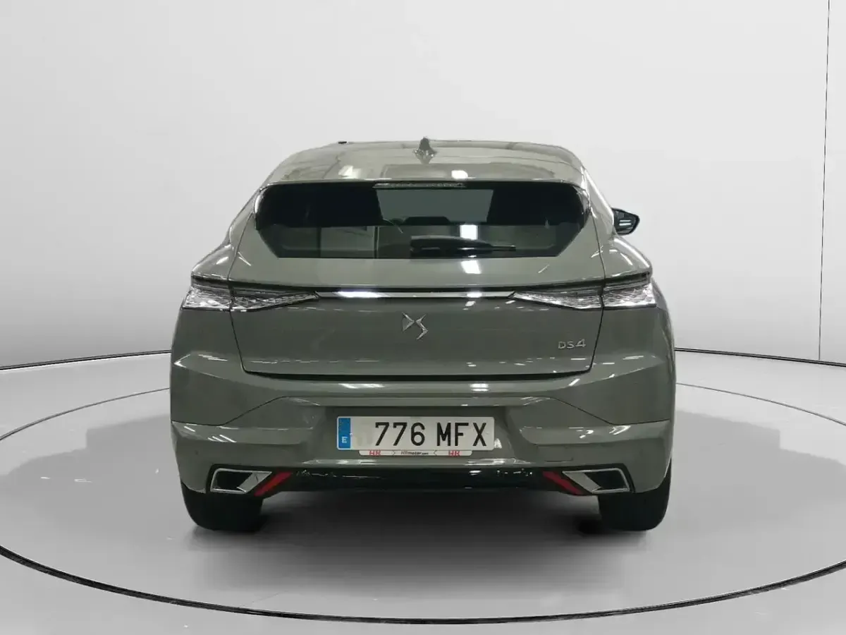 Usado DS Automobiles DS4 Bastille 131 CV (96 kW) 2023 Gris Berlina