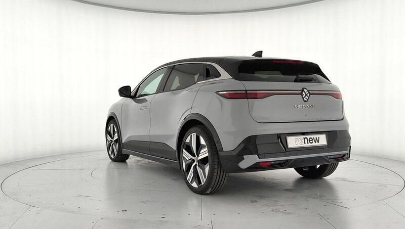 Usado Renault Megane E-Tech Iconic 161 kW (219 CV) 2023 Carroceria gris zinc Berlina