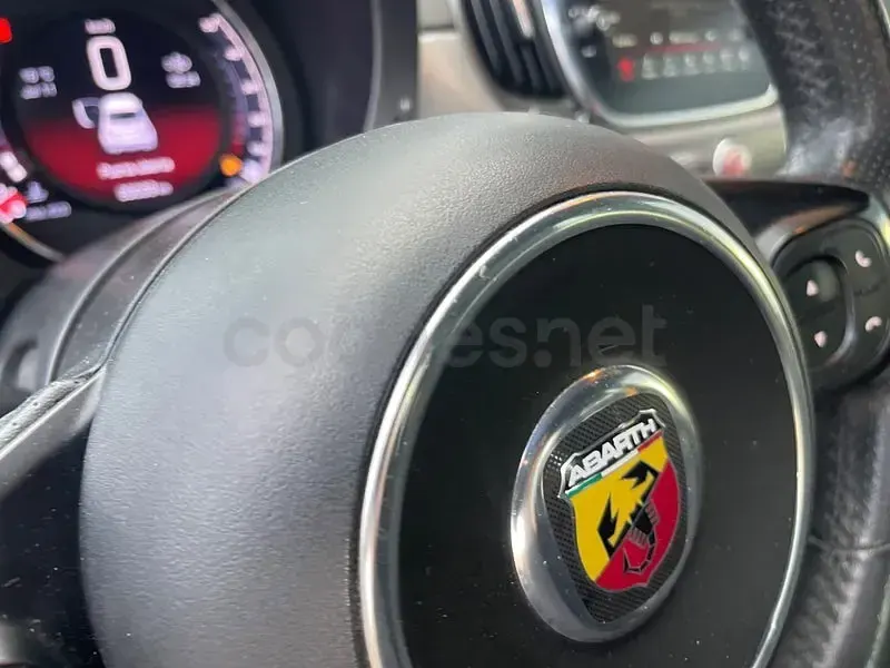 Usado Abarth 595 Competizione 180 CV (132 kW) 2021 Gris / plata Berlina