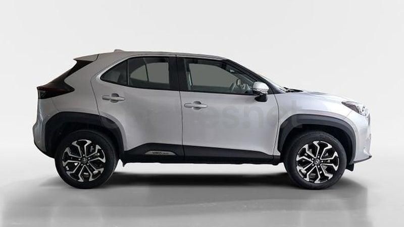 Usado Toyota Yaris Cross Active 116 CV (85 kW) 2021 Gris / plata SUV