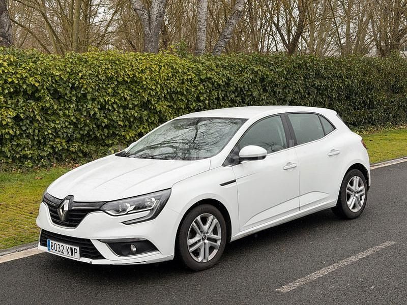 Blanco Usado 2019 Renault Mégane IV Business Berlina | 9990 € (Buen precio) - Imagen 1/4