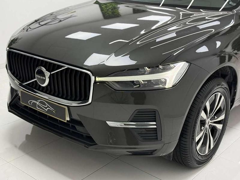 Usado Volvo XC60 Momentum 197 CV (144 kW) 2021 Gris SUV