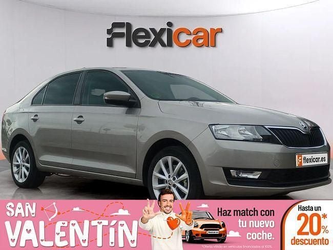 Usado Skoda Rapid Active 110 CV (80 kW) 2018 Gris Berlina