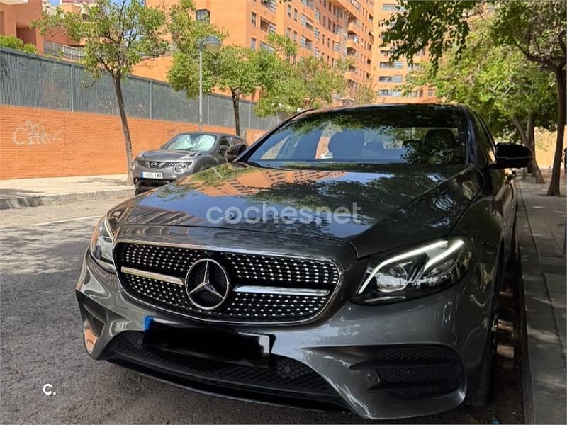 Usado Mercedes E220 194 CV (142 kW) 2019 Gris / plata Berlina