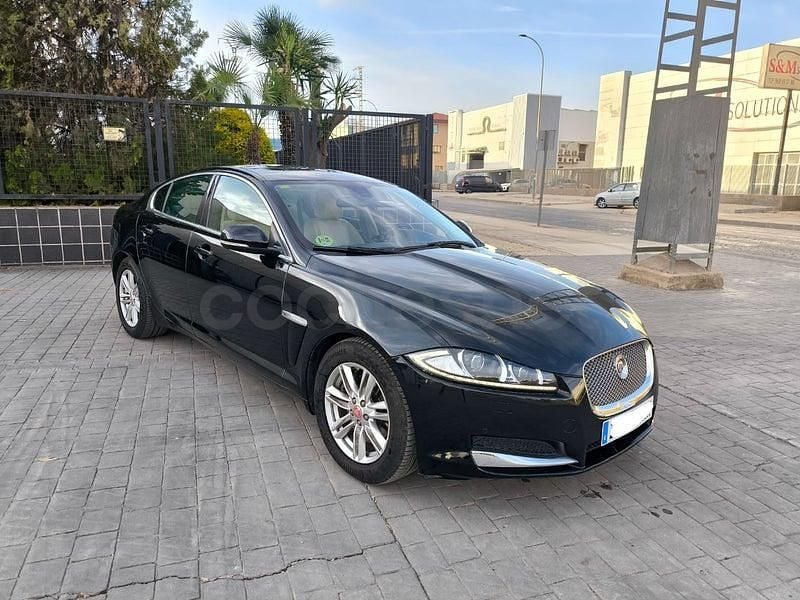 Negro Usado 2014 Jaguar XF Premium Luxury Berlina | 9999 € (Buen precio) - Imagen 1/4