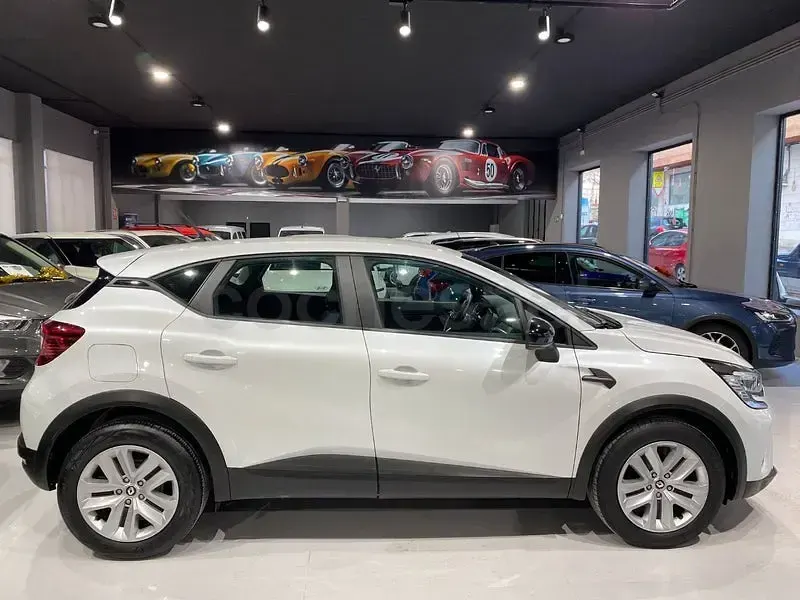 Usado Renault Captur Evolution 100 CV (73 kW) 2022 Blanco SUV