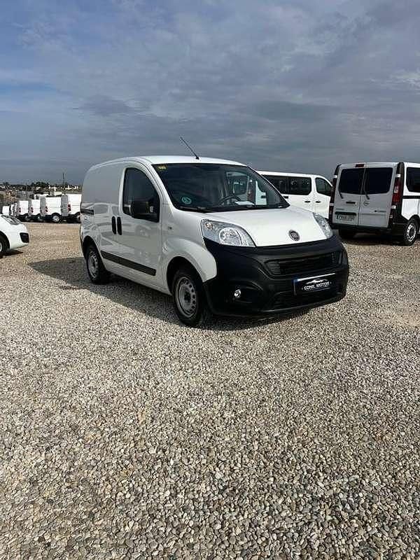 Usado Fiat Fiorino 80 CV (58 kW) 2018 Blanco Monovolumen