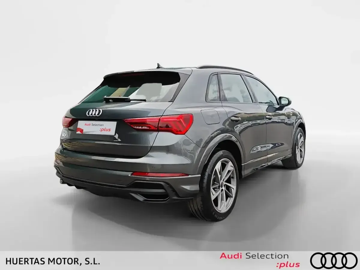 Usado Audi Q3 150 CV (110 kW) 2024 Gris / plata SUV