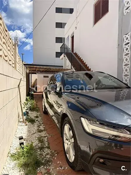 Usado Volvo V60 150 CV (110 kW) 2019 Gris / plata Familiar
